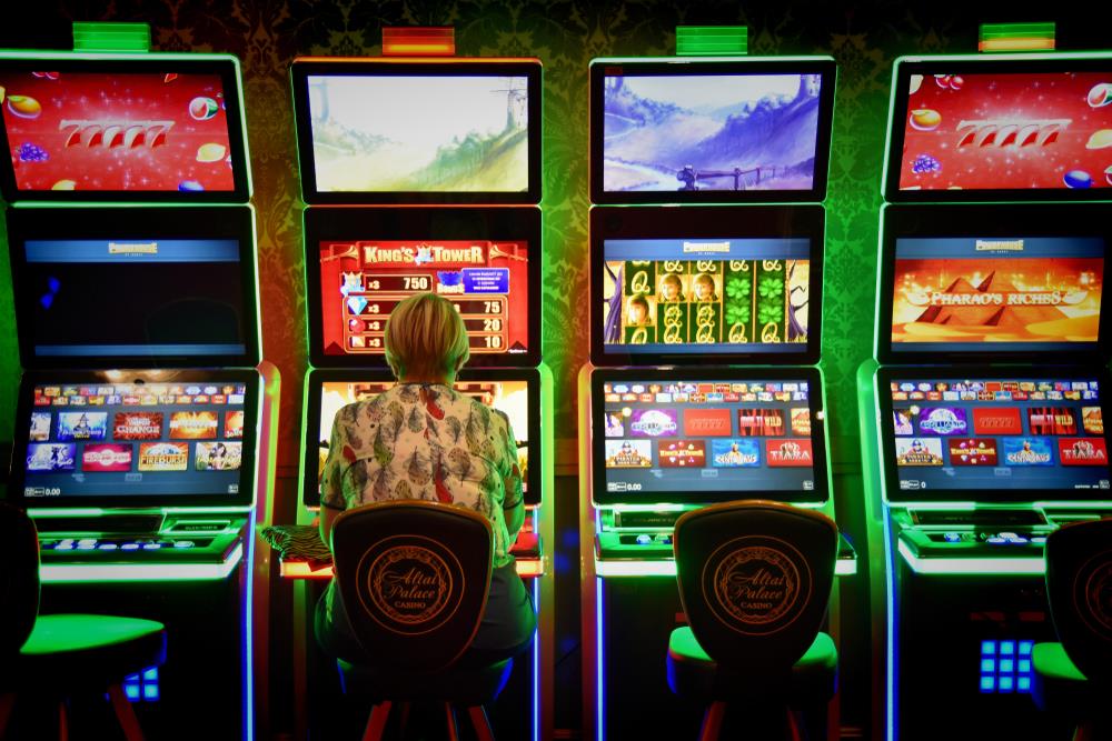 best strategy for playing slot machines